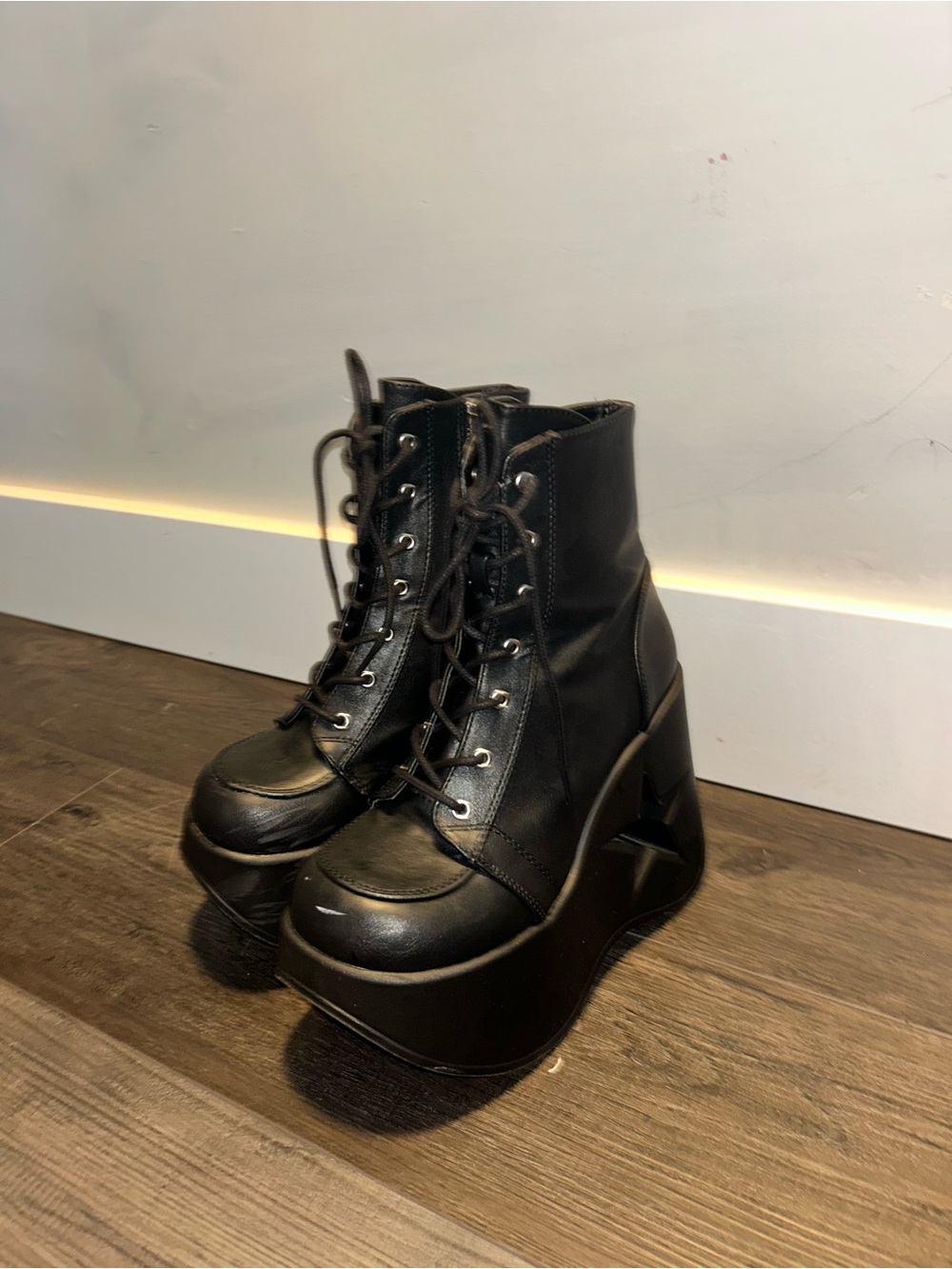 Demonia Black Star-Accent Platform Lace-Up Ankle Boots - Picture 4 of 4
